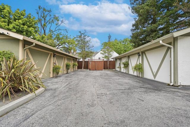 38 Devonshire Avenue 6, Mountain View, CA 94043