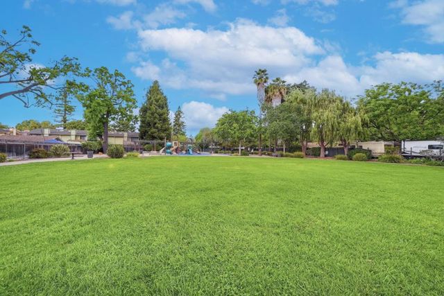 38 Devonshire Avenue 6, Mountain View, CA 94043