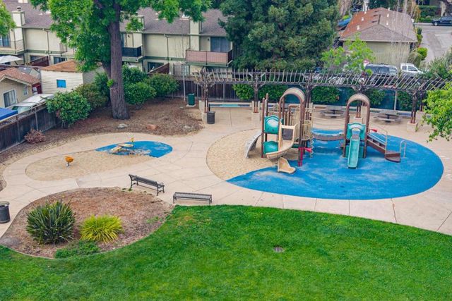 38 Devonshire Avenue 6, Mountain View, CA 94043