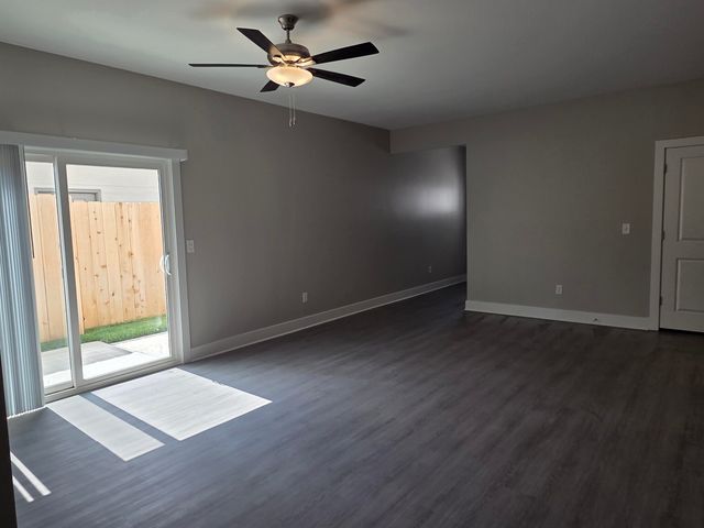 2449 S Wheatland Ct, Wichita, KS 67235
