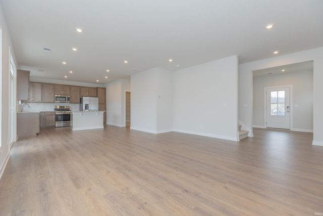 2715 Hauschild Drive, Evansville, IN 47712