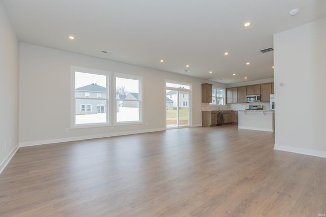 2715 Hauschild Drive, Evansville, IN 47712