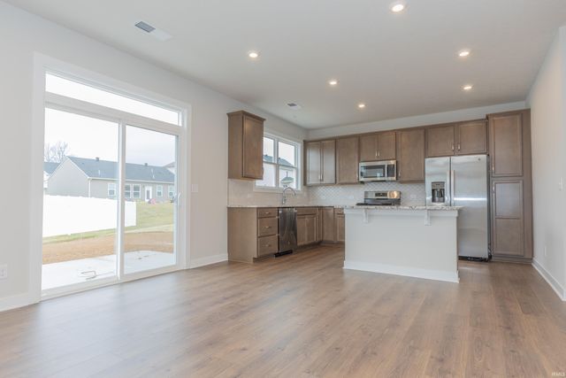 2715 Hauschild Drive, Evansville, IN 47712