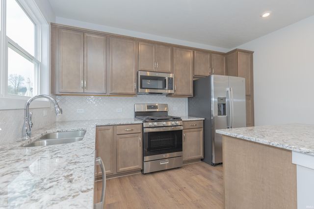 2715 Hauschild Drive, Evansville, IN 47712