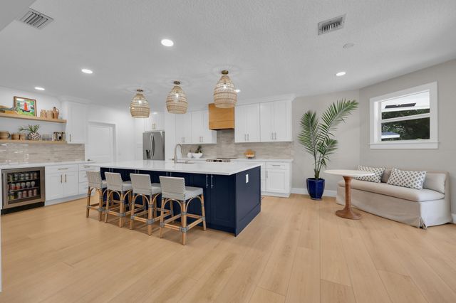 14138 Leeward Way, Palm Beach Gardens, FL 33410