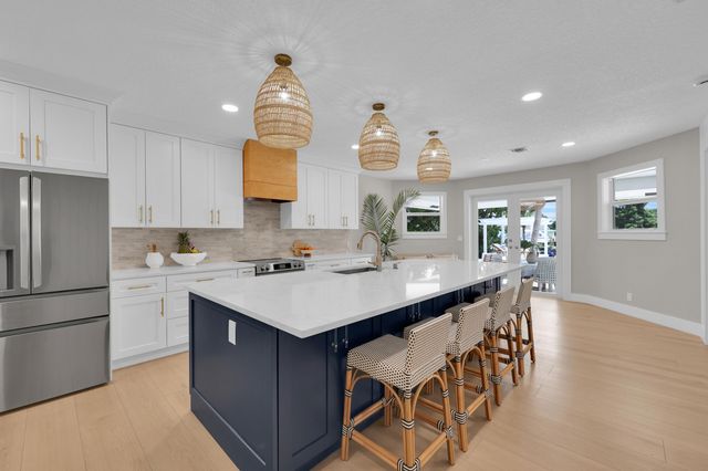 14138 Leeward Way, Palm Beach Gardens, FL 33410