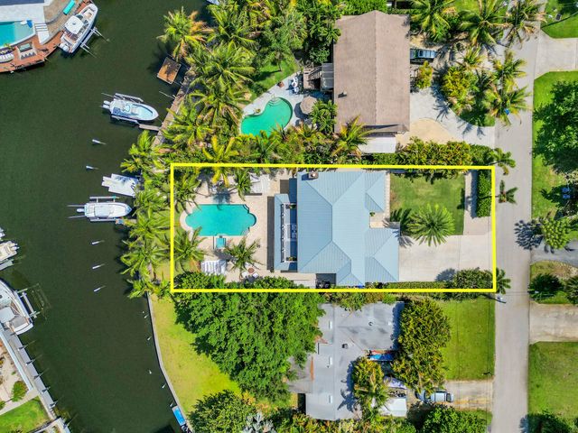 14138 Leeward Way, Palm Beach Gardens, FL 33410