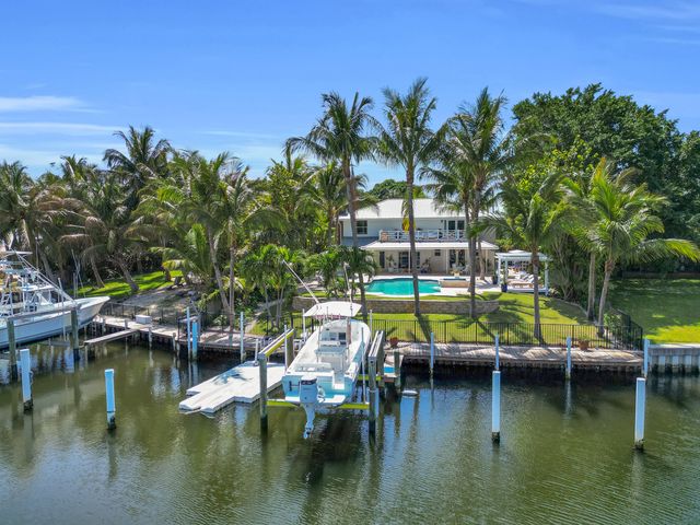 14138 Leeward Way, Palm Beach Gardens, FL 33410