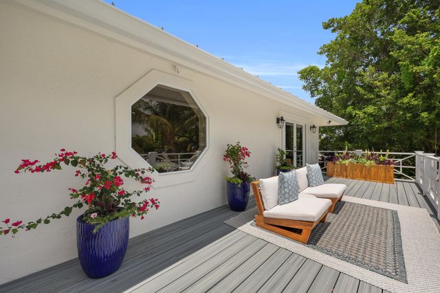 14138 Leeward Way, Palm Beach Gardens, FL 33410