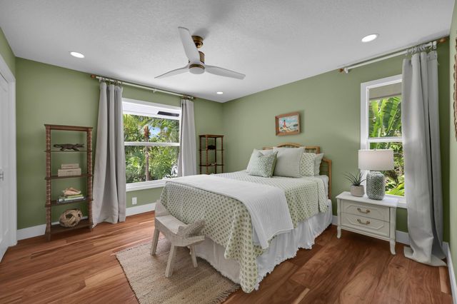 14138 Leeward Way, Palm Beach Gardens, FL 33410