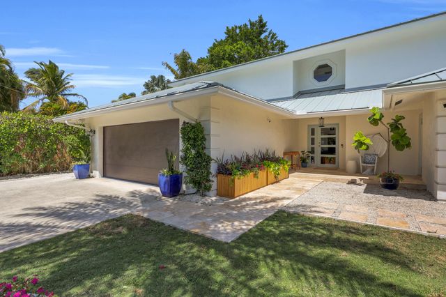 14138 Leeward Way, Palm Beach Gardens, FL 33410