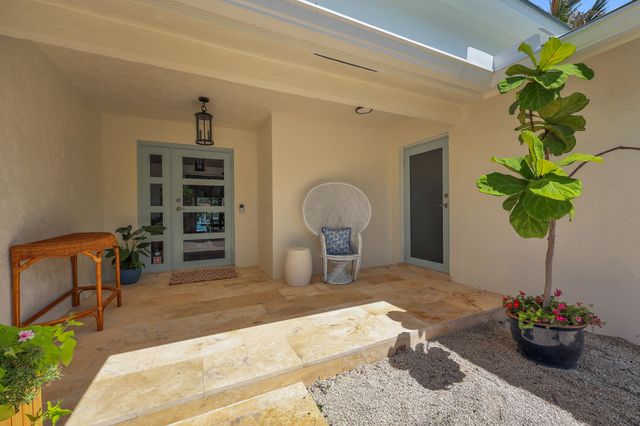 14138 Leeward Way, Palm Beach Gardens, FL 33410