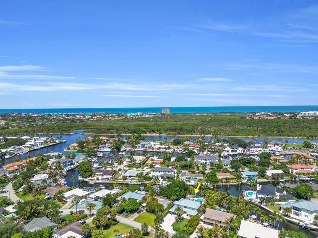 14138 Leeward Way, Palm Beach Gardens, FL 33410