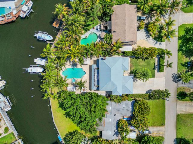 14138 Leeward Way, Palm Beach Gardens, FL 33410