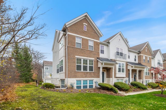 982 TUSCANY Drive, Streamwood, IL 60107