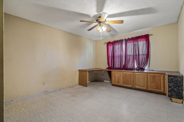 669 S Oak Street, Van, TX 75790