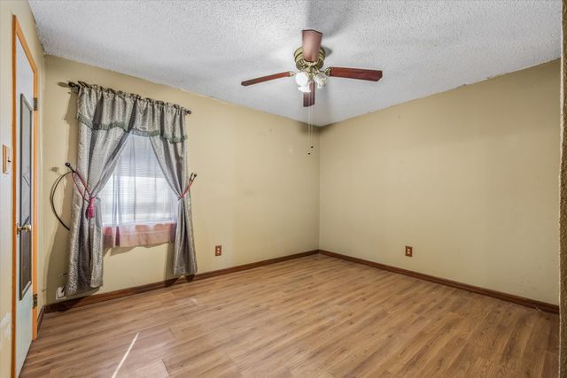 669 S Oak Street, Van, TX 75790
