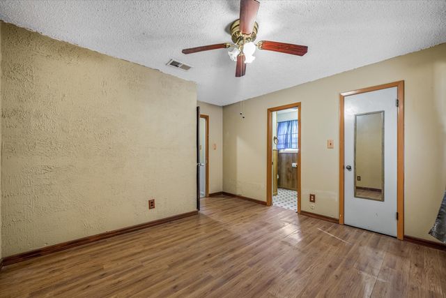 669 S Oak Street, Van, TX 75790
