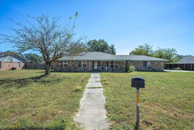 669 S Oak Street, Van, TX 75790