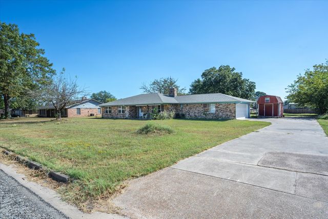 669 S Oak Street, Van, TX 75790