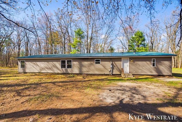 9470 Schow Road, Holton, MI 49425