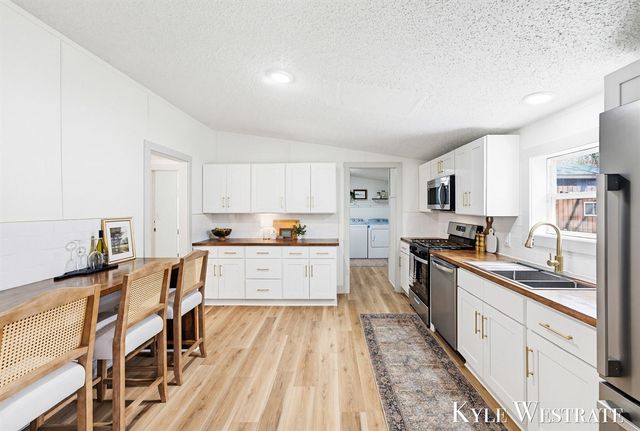 9470 Schow Road, Holton, MI 49425