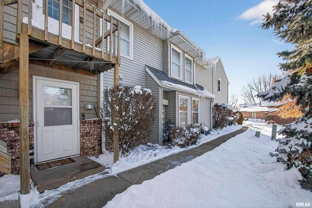 2418 E 51ST Street A, Davenport, IA 52807