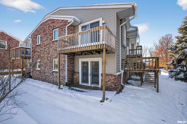 2418 E 51ST Street A, Davenport, IA 52807