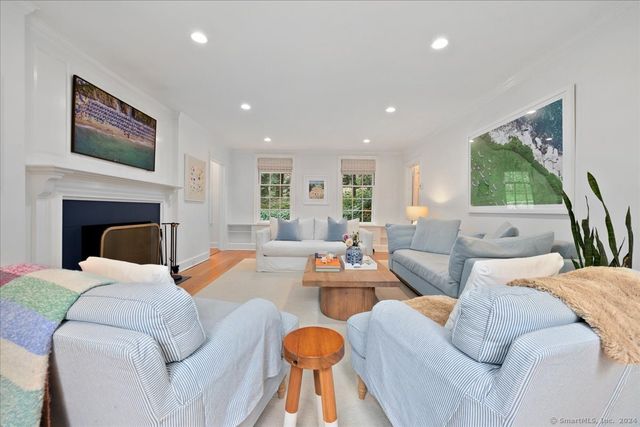 226 Cedar Heights Road, Stamford, CT 06905