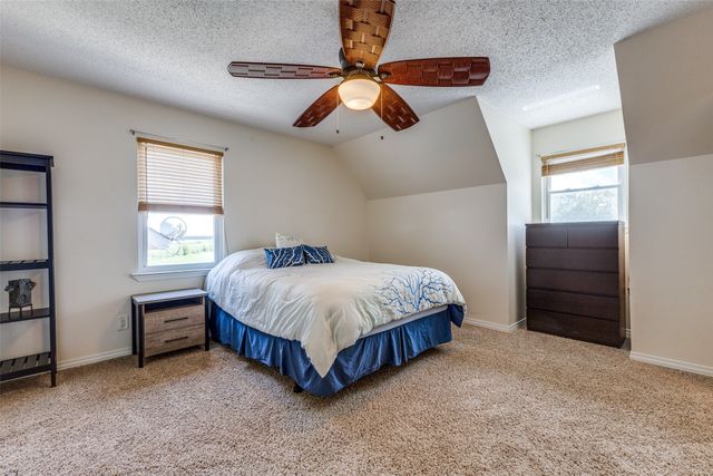 1145 Vz County Road 3417, Wills Point, TX 75169