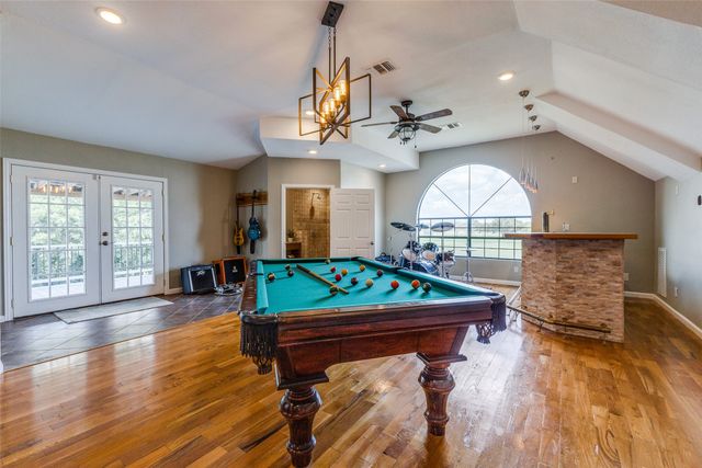 1145 Vz County Road 3417, Wills Point, TX 75169