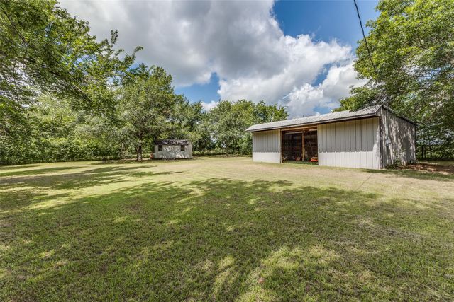 1145 Vz County Road 3417, Wills Point, TX 75169