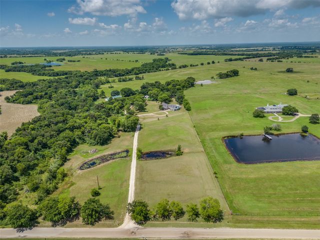 1145 Vz County Road 3417, Wills Point, TX 75169