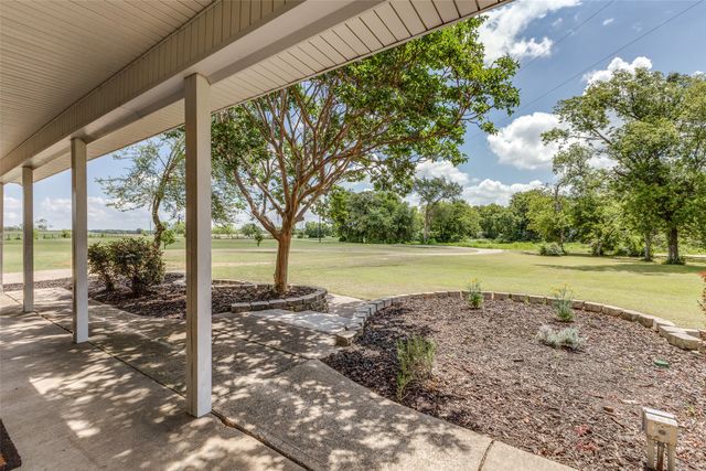 1145 Vz County Road 3417, Wills Point, TX 75169