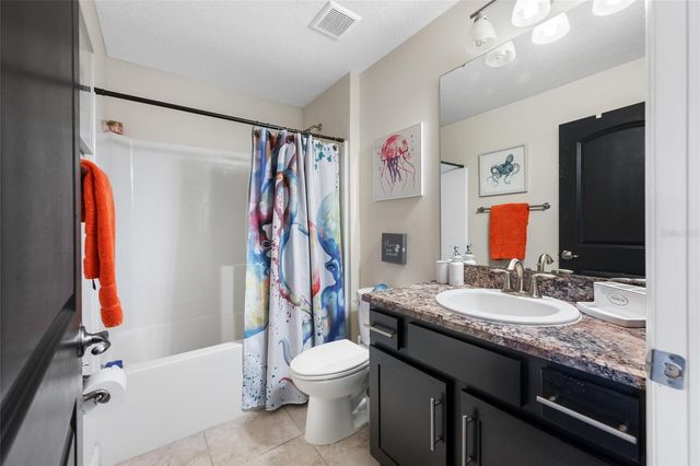 14311 HILL COUNTRY LANE, Dade City, FL 33525