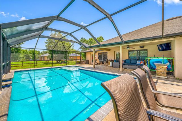 14311 HILL COUNTRY LANE, Dade City, FL 33525