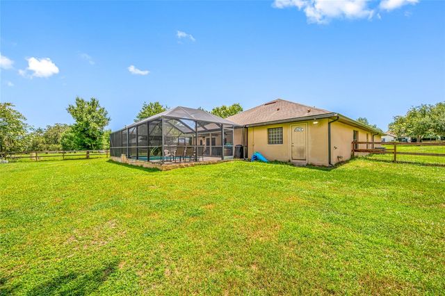 14311 HILL COUNTRY LANE, Dade City, FL 33525