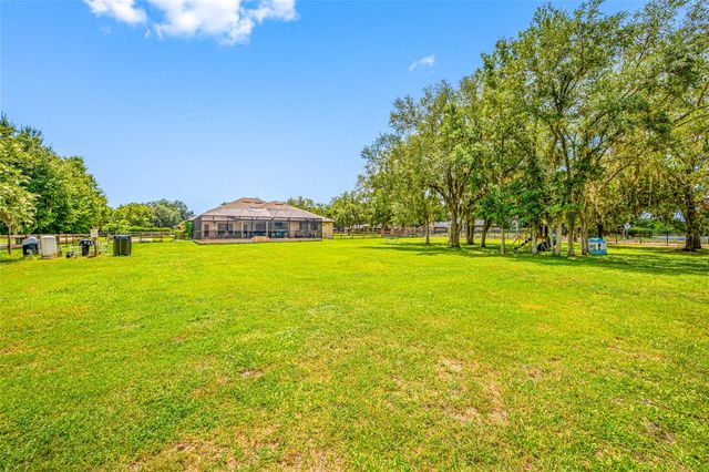 14311 HILL COUNTRY LANE, Dade City, FL 33525
