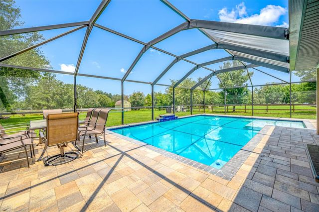 14311 HILL COUNTRY LANE, Dade City, FL 33525