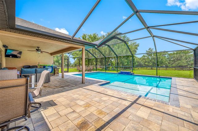 14311 HILL COUNTRY LANE, Dade City, FL 33525