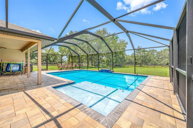 14311 HILL COUNTRY LANE, Dade City, FL 33525