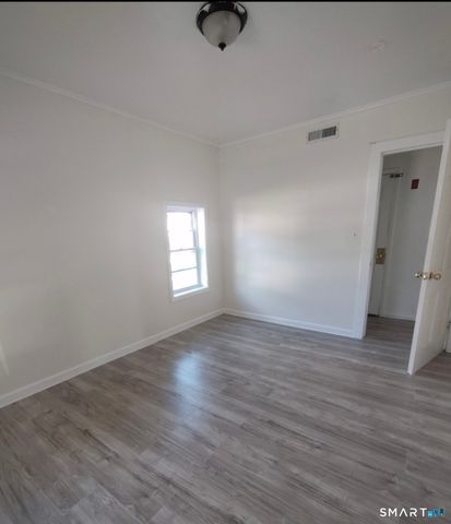 30 Hawkins Street, Derby, CT 06418