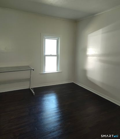 30 Hawkins Street, Derby, CT 06418