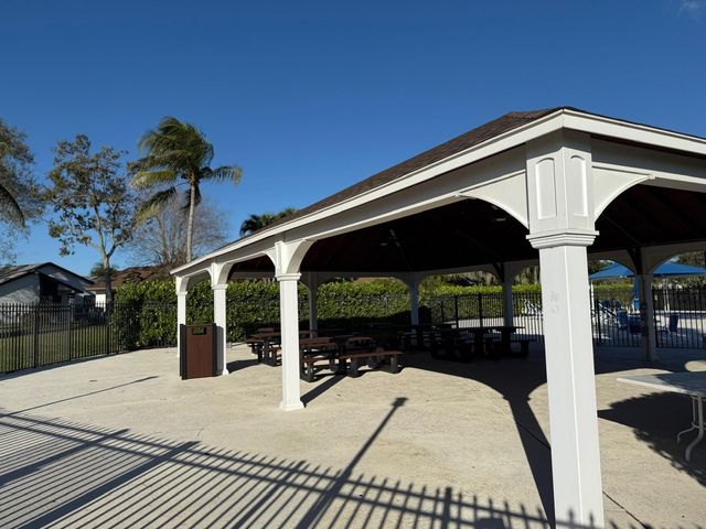 9599 STONES RIVER PARK Way, Boca Raton, FL 33428