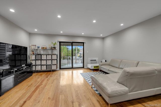 6111 69th Street, Middle Village, NY 11379