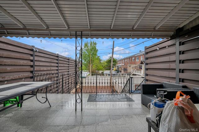 6111 69th Street, Middle Village, NY 11379