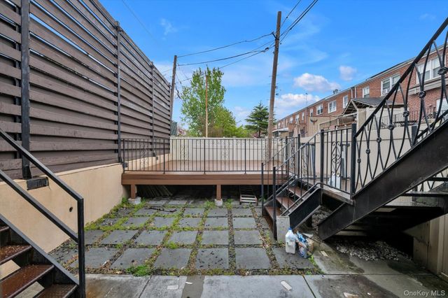 6111 69th Street, Middle Village, NY 11379