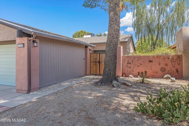 1040 N Independence Avenue, Tucson, AZ 85748
