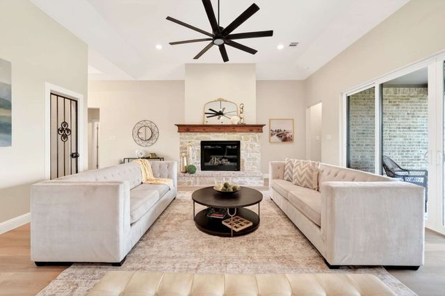 6233 Pyrenean Oak, Royse City, TX 75189