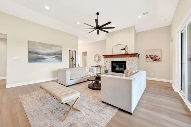 6233 Pyrenean Oak, Royse City, TX 75189